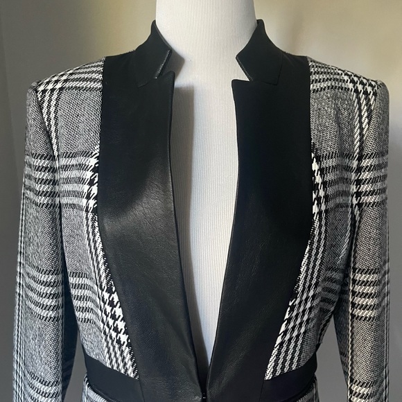 BCBGMAXAZRIA Plaid Coat - Picture 4 of 7